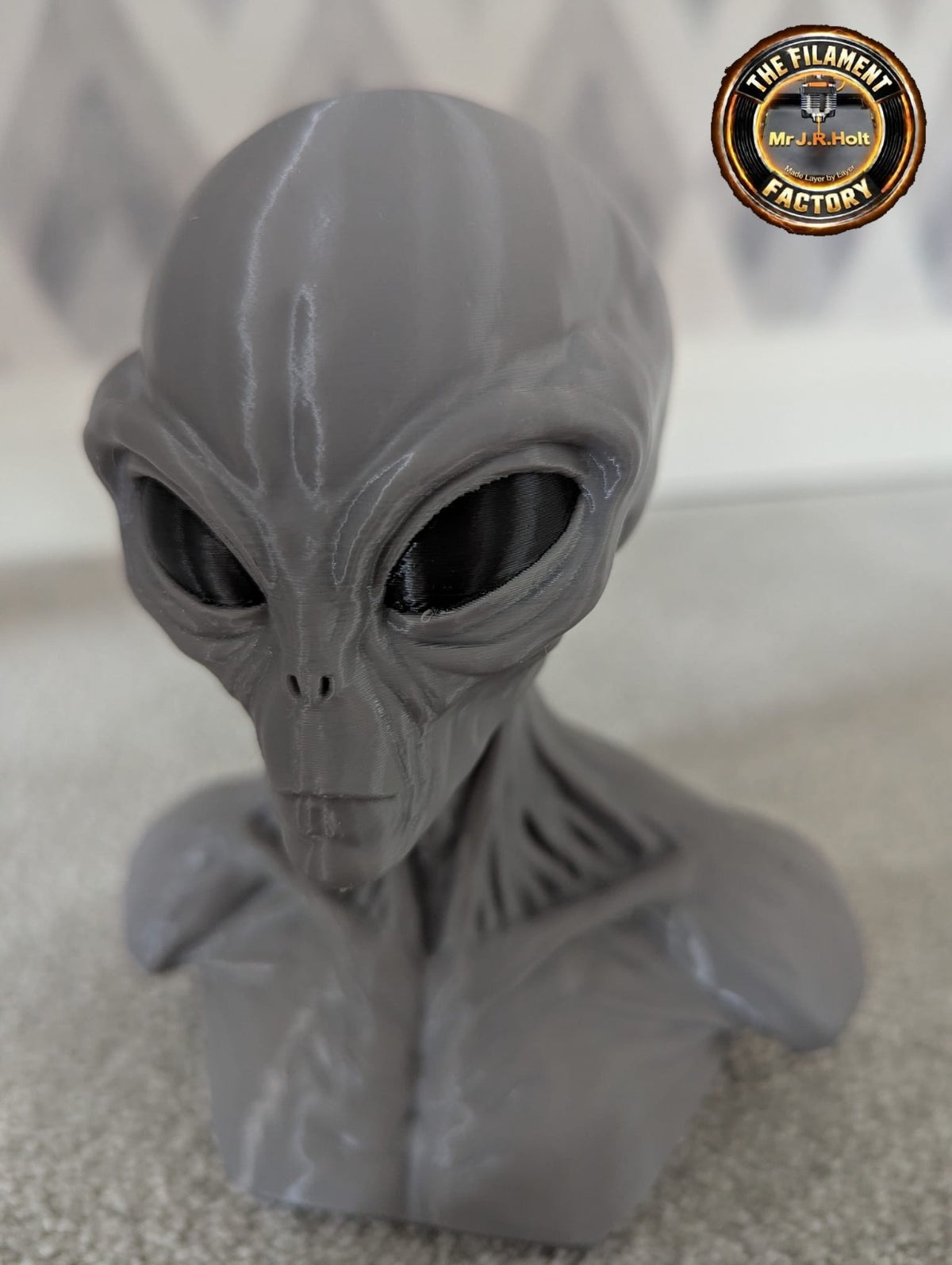Grey Alien Bust Sculpture –Sci-Fi Extraterrestrial Figure 3D Printed Collectible