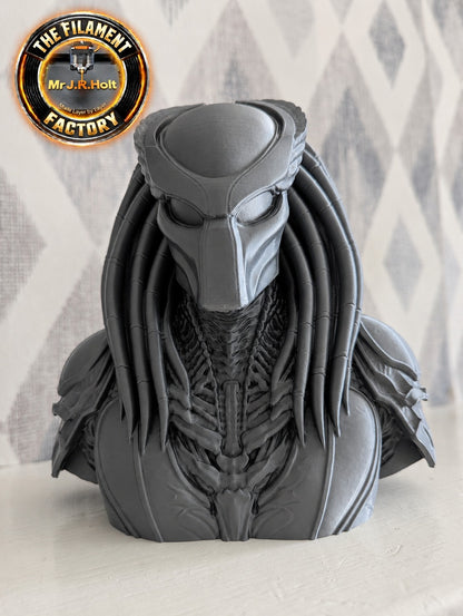 Predator Bust | 3D Printing model | Hand Painted | High Detail 21.5cm Tall