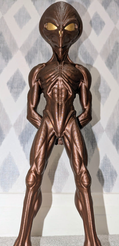 The Watcher -Exclusive Bronze & Gold Alien Statue – 47cm Tall & Hand painted model