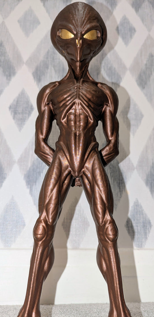 The Watcher -Exclusive Bronze & Gold Alien Statue – 47cm Tall & Hand painted model