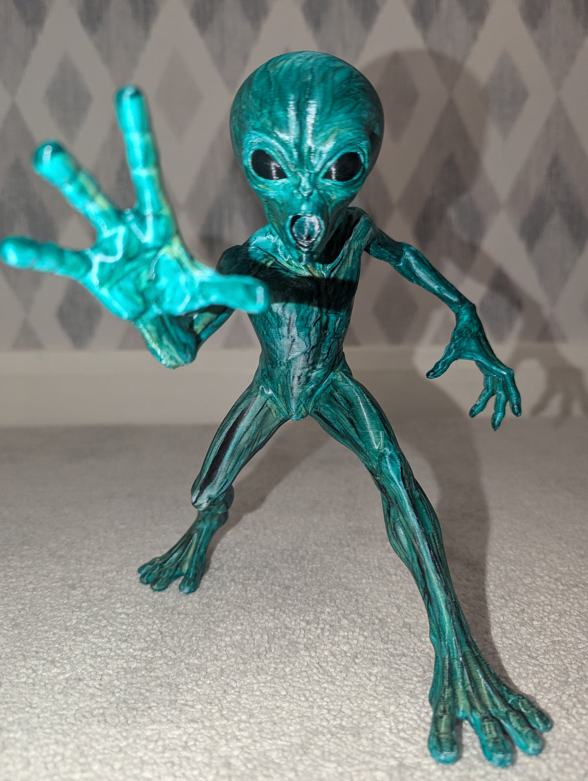 Grey Alien Figure – Standing Dynamic Pose – Custom Painted designs – Brand New