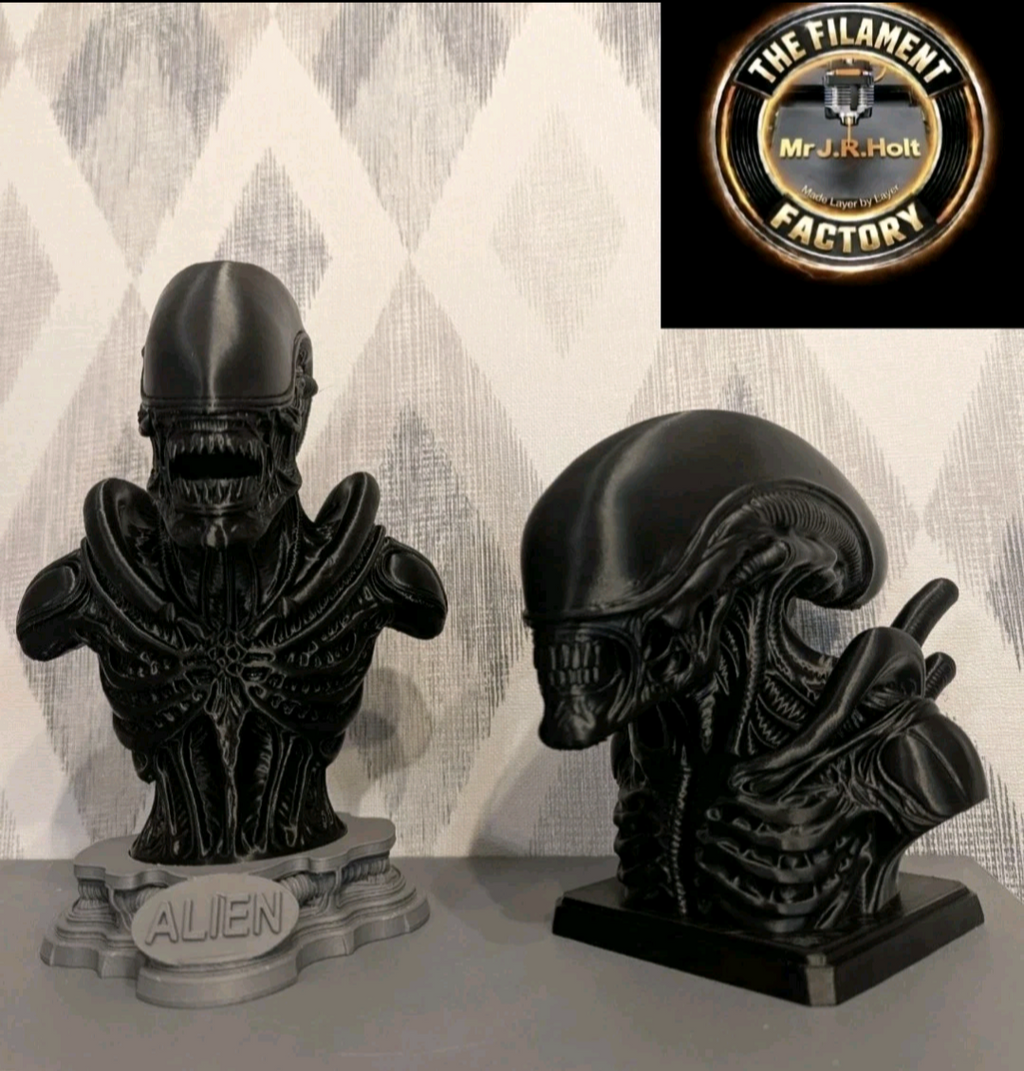 Bundle - 2 Alien Xenomorph Movie Models - High Detail Collectibles 🇬🇧UK seller