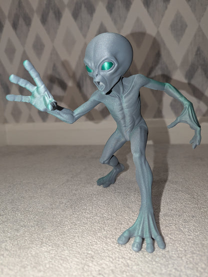 Grey Alien Figure – Standing Dynamic Pose – Custom Painted designs – Brand New