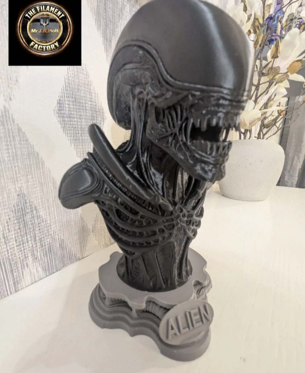 Xenomorph Alien Bust Statue - 22cm Premium 3D Printed Collectible 🇬🇧 UK seller
