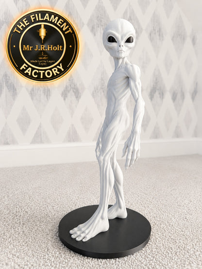 Gray Alien Watcher Figurine 24cm Tall On Stand – Sci-Fi - Detailed Sculpture