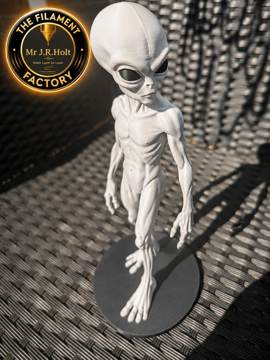Gray Alien Watcher Figurine 24cm Tall On Stand – Sci-Fi - Detailed Sculpture