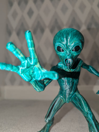 Grey Alien Figure – Standing Dynamic Pose – Custom Painted designs – Brand New