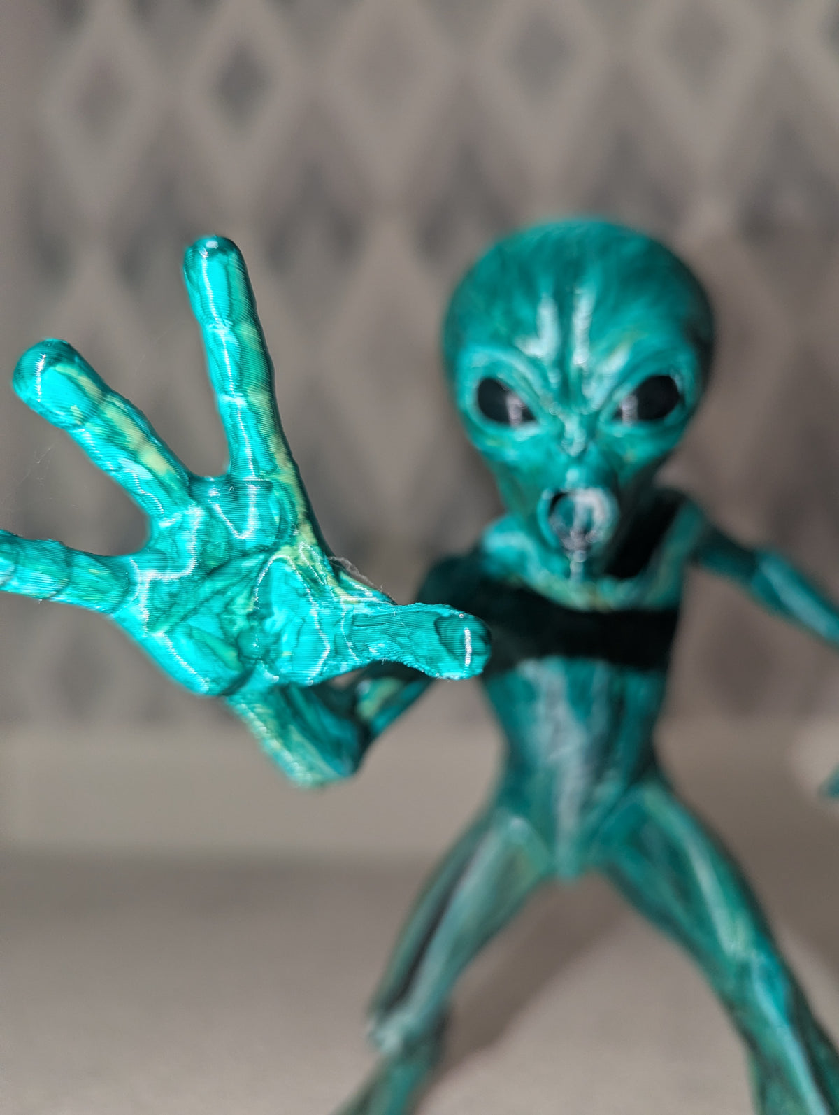 Grey Alien Figure – Standing Dynamic Pose – Custom Painted designs – Brand New